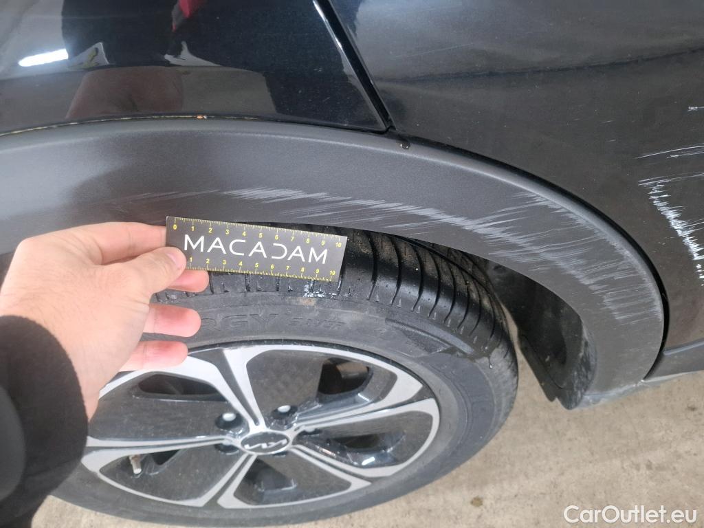  KIA  XCeed KIA  / 2019 / 5P / Crossover 1.6 GDI ISG ISG PHEV ACTIVE BUS DCT6 #18