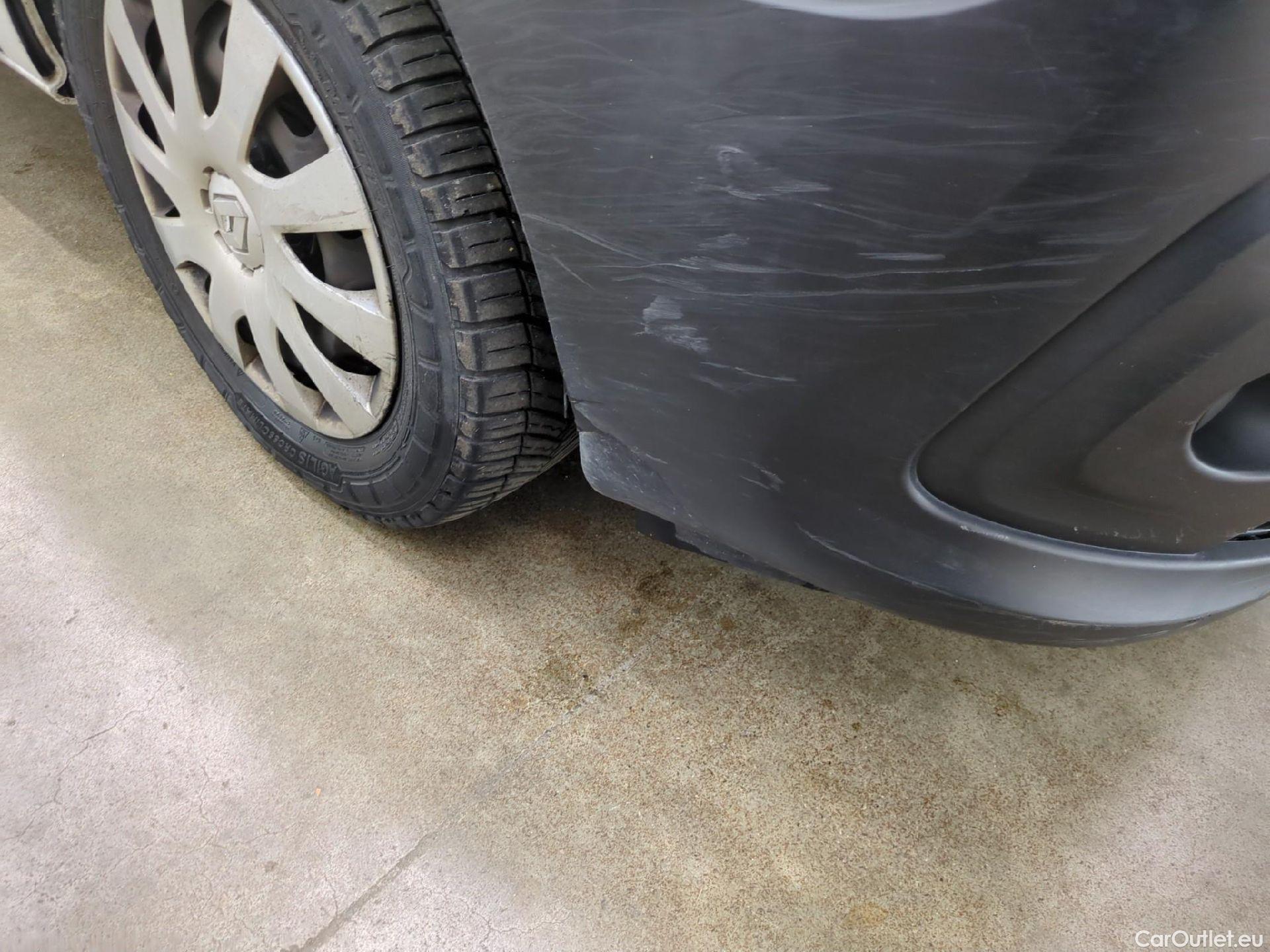  Renault  Trafic RENAULT  / 2019 / 4P / Fourgon tole FG GCF L2H2 1200 Energy dCi 145 E6 #41