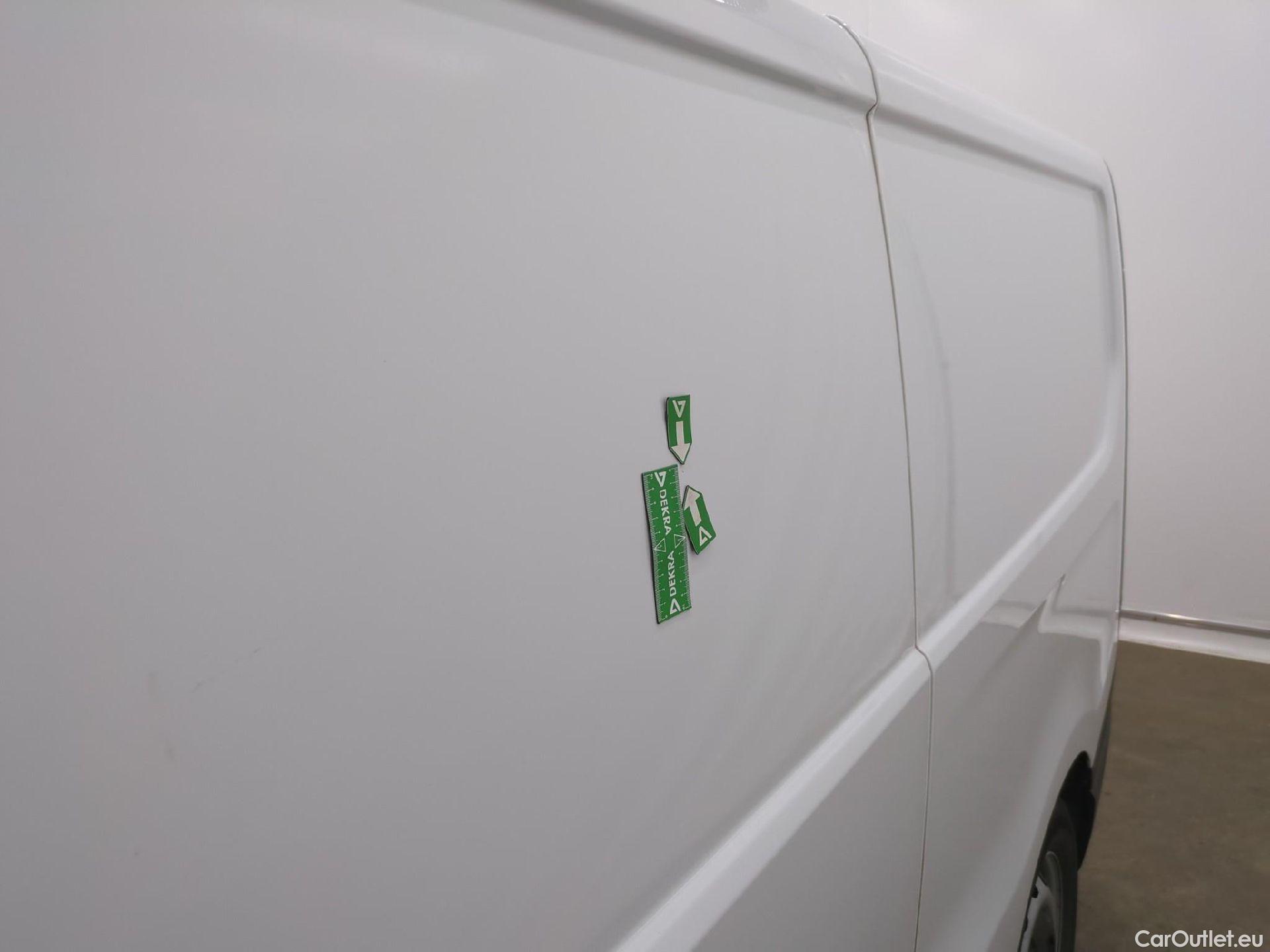  Renault  Trafic  III Fourgon L2H1 3T Confort 2.0 dCi 130CV BVM6 E6d #17