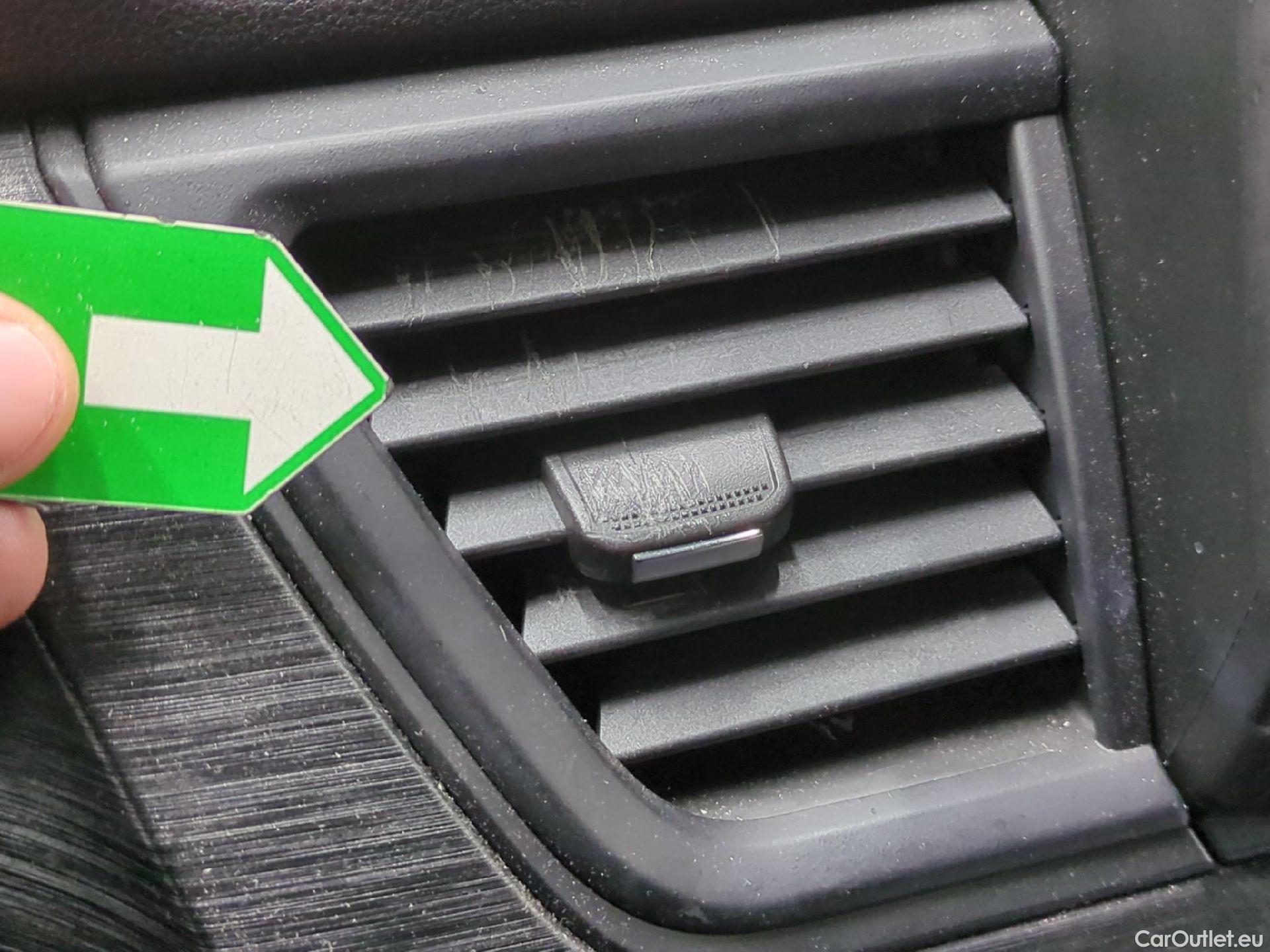  Renault  Trafic  III Fourgon L2H1 3T Confort 2.0 dCi 130CV BVM6 E6d #1