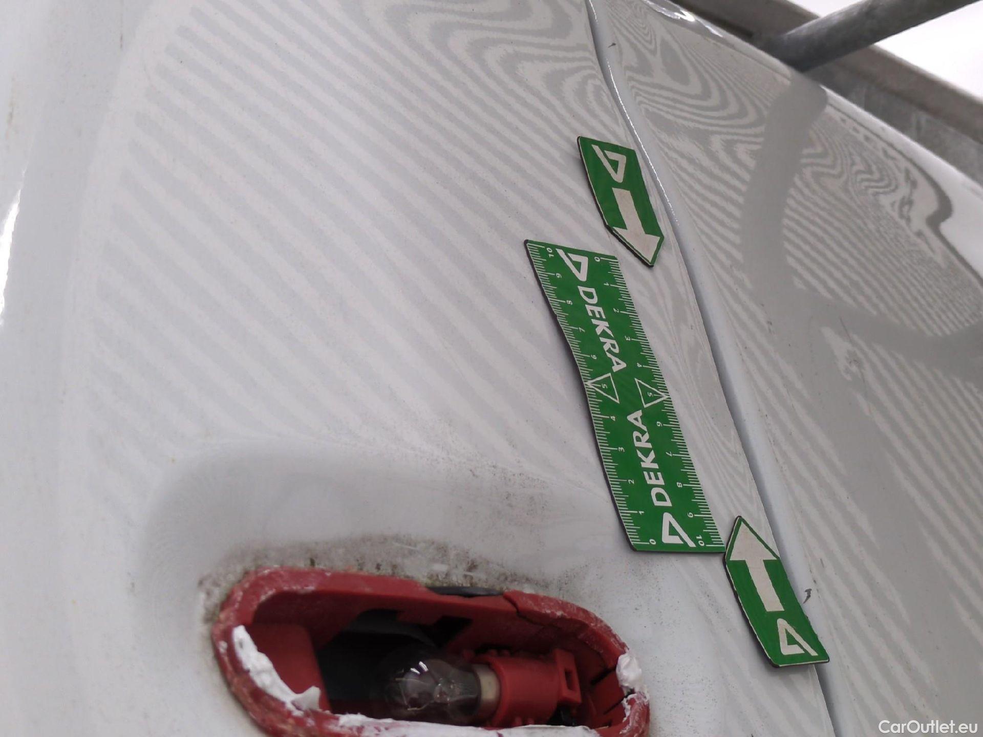  Renault  Trafic RENAULT  / 2019 / 4P / Fourgon tole FG GCF L2H2 1200 Energy dCi 145 E6 #58