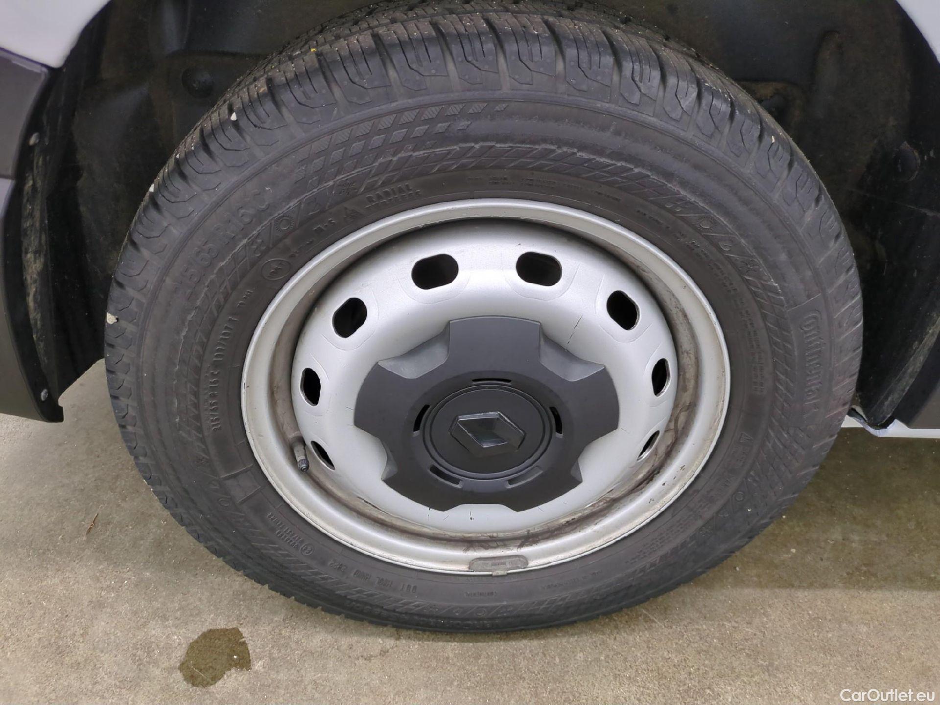  Renault  Trafic  III Fourgon L2H1 3T Confort 2.0 dCi 130CV BVM6 E6d #14