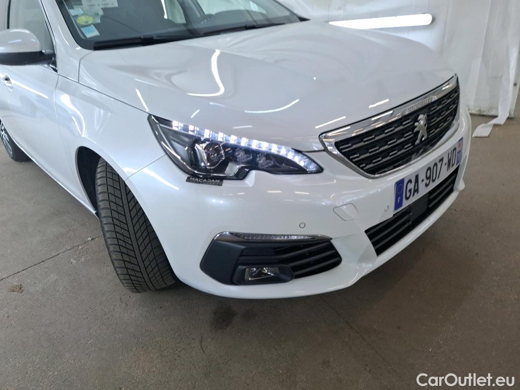  Peugeot  308  Allure Business 1.5 HDi 130CV BVA8 E6d #1