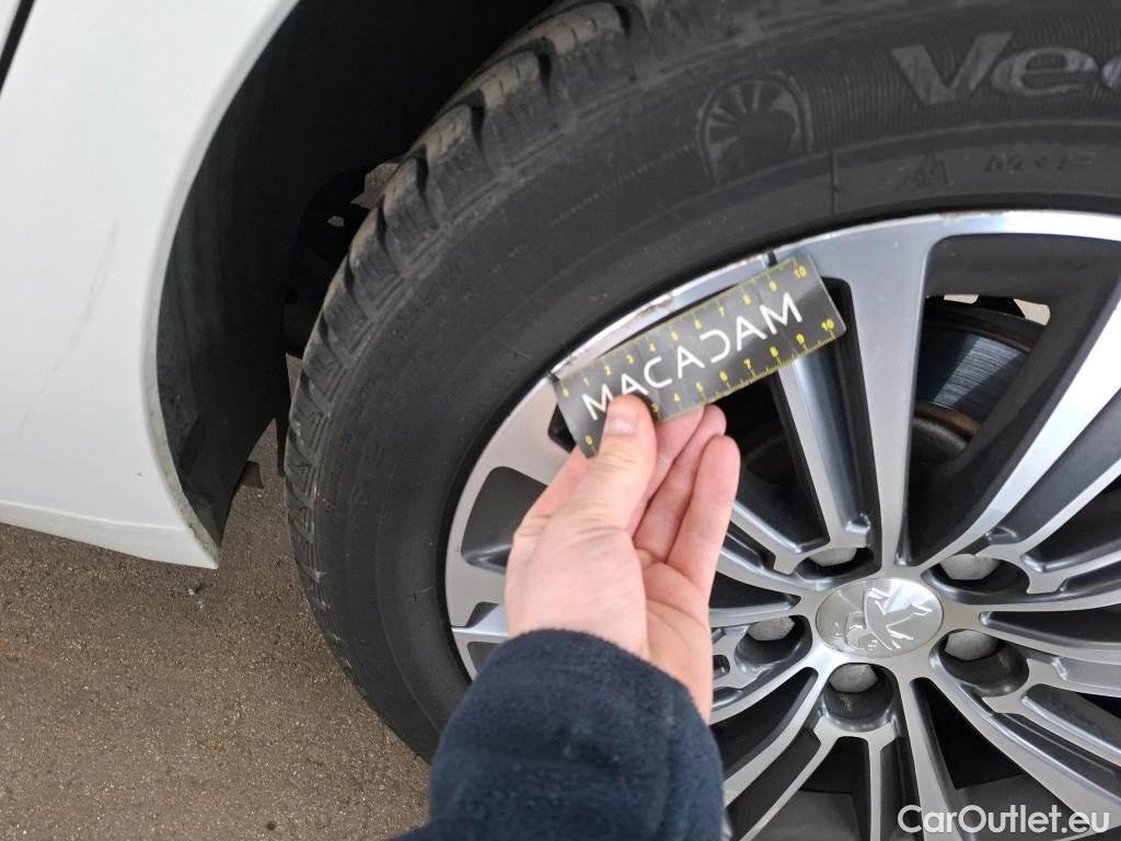  Peugeot  308  Allure Business 1.5 HDi 130CV BVA8 E6d #16