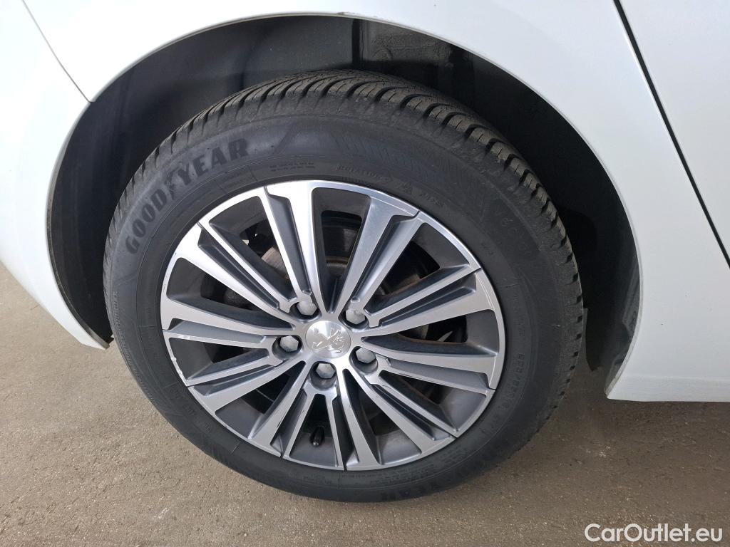  Peugeot  308  Allure Business 1.5 HDi 130CV BVA8 E6d #23