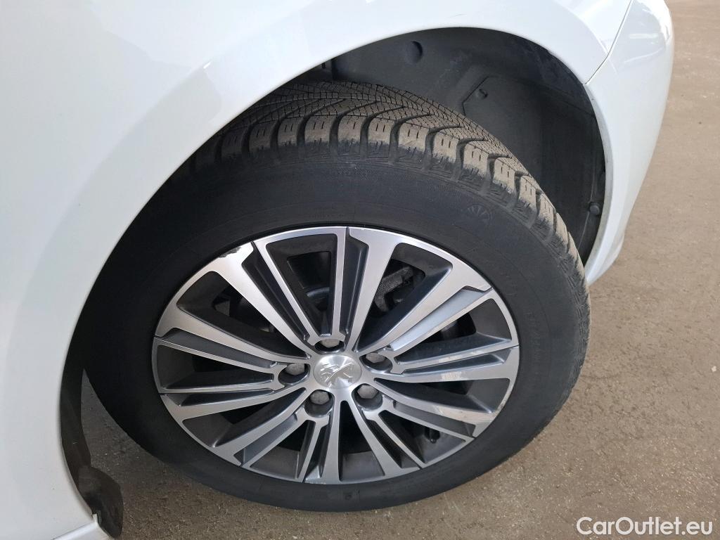 Peugeot  308  Allure Business 1.5 HDi 130CV BVA8 E6d #4