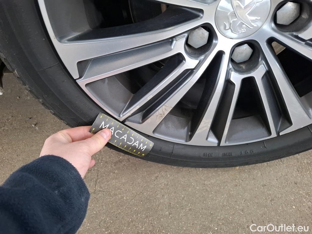  Peugeot  308  Allure Business 1.5 HDi 130CV BVA8 E6d #17