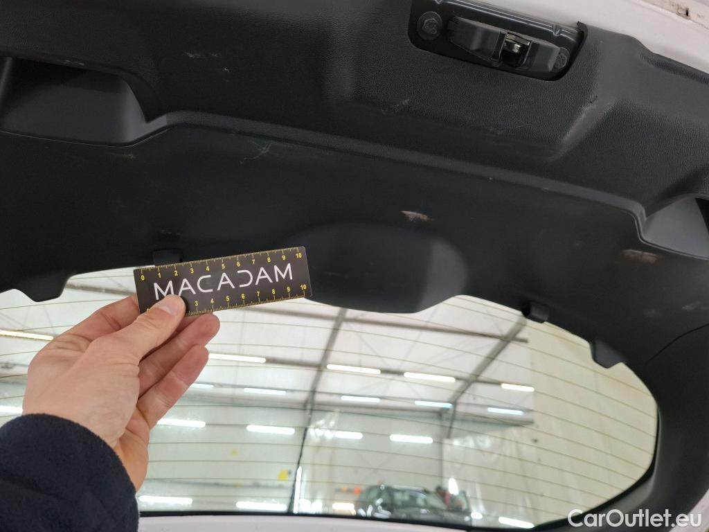  Peugeot  208  Affaire Premium Pack 1.5 HDi 100CV BVM5 E6dT #10