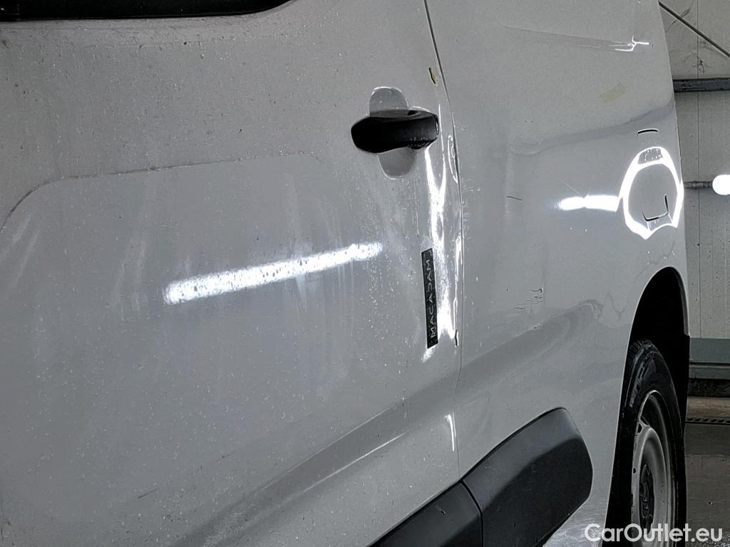  Citroen  Berlingo  Fourgon Driver M 650 1.5 BlueHDi 100CV BVM5 E6dT #22