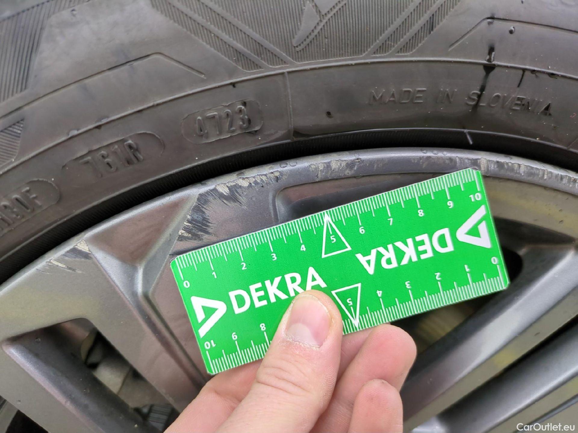  Peugeot  308 PEUGEOT  SW / 2021 / 5P / Break BlueHDi 130 EAT8 ACTIVE PACK #26