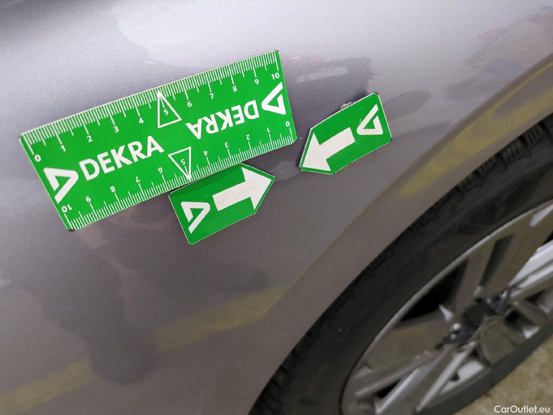  Peugeot  308 PEUGEOT  SW / 2021 / 5P / Break BlueHDi 130 EAT8 ACTIVE PACK #50