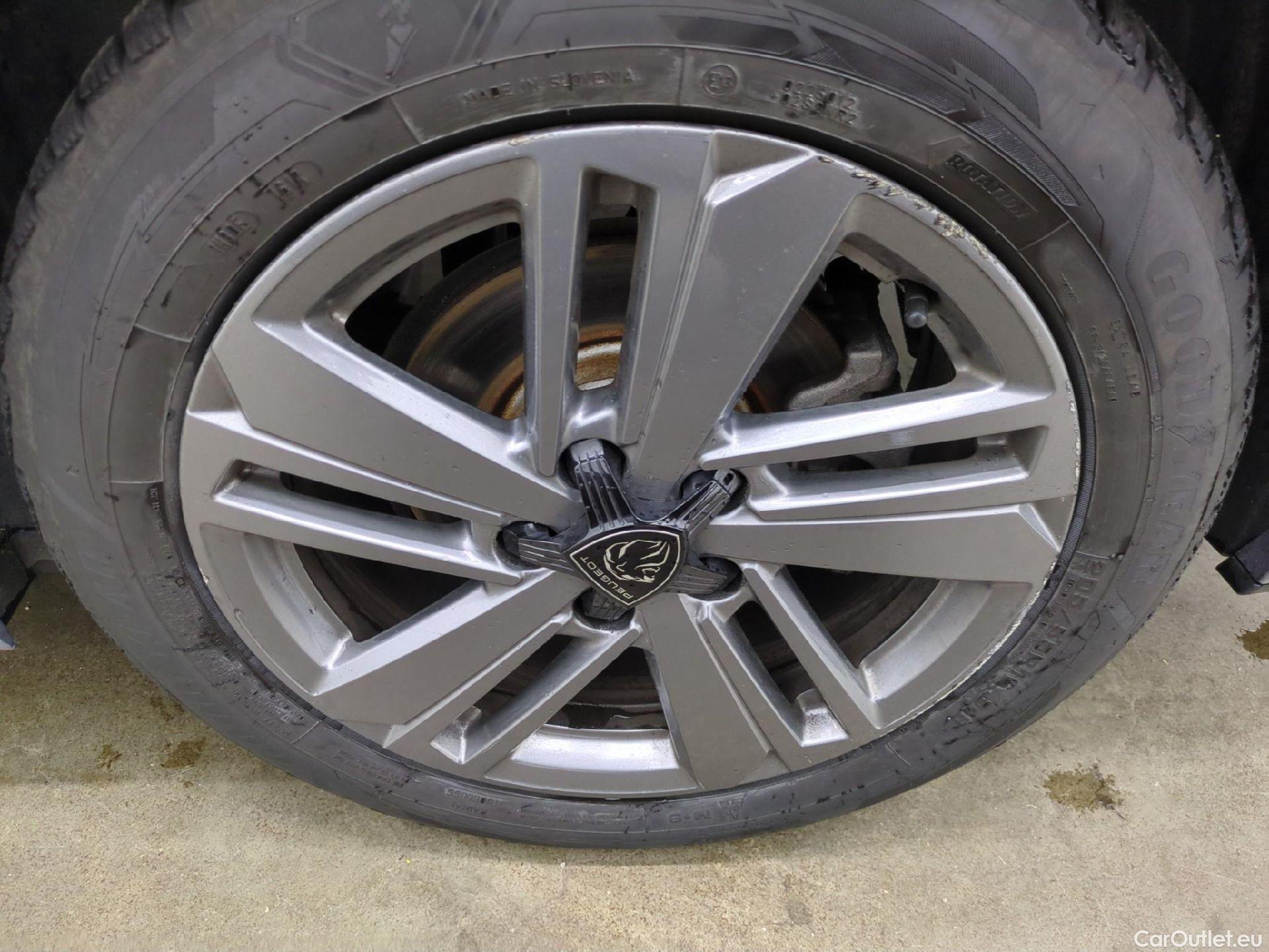  Peugeot  308 PEUGEOT  SW / 2021 / 5P / Break BlueHDi 130 EAT8 ACTIVE PACK #21