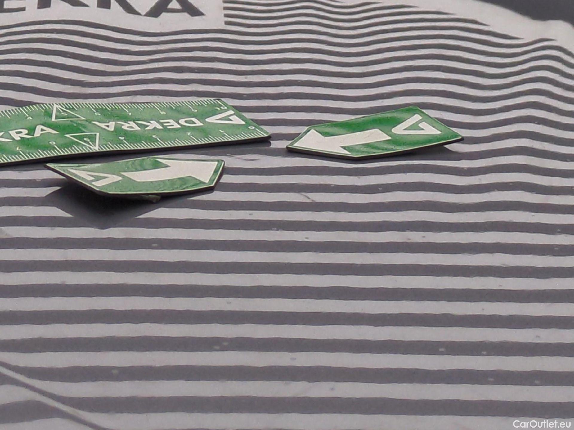  Peugeot  308 PEUGEOT  SW / 2021 / 5P / Break BlueHDi 130 EAT8 ACTIVE PACK #36