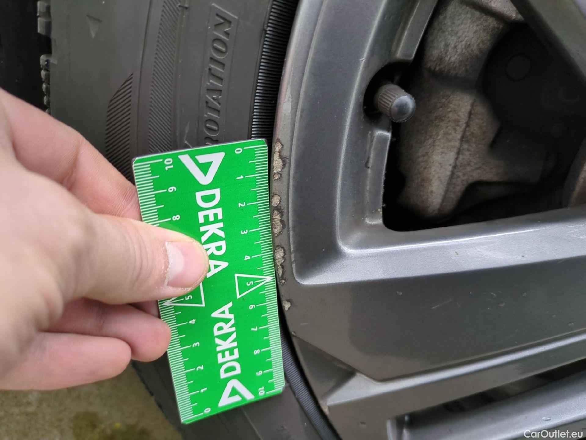  Peugeot  308 PEUGEOT  SW / 2021 / 5P / Break BlueHDi 130 EAT8 ACTIVE PACK #14