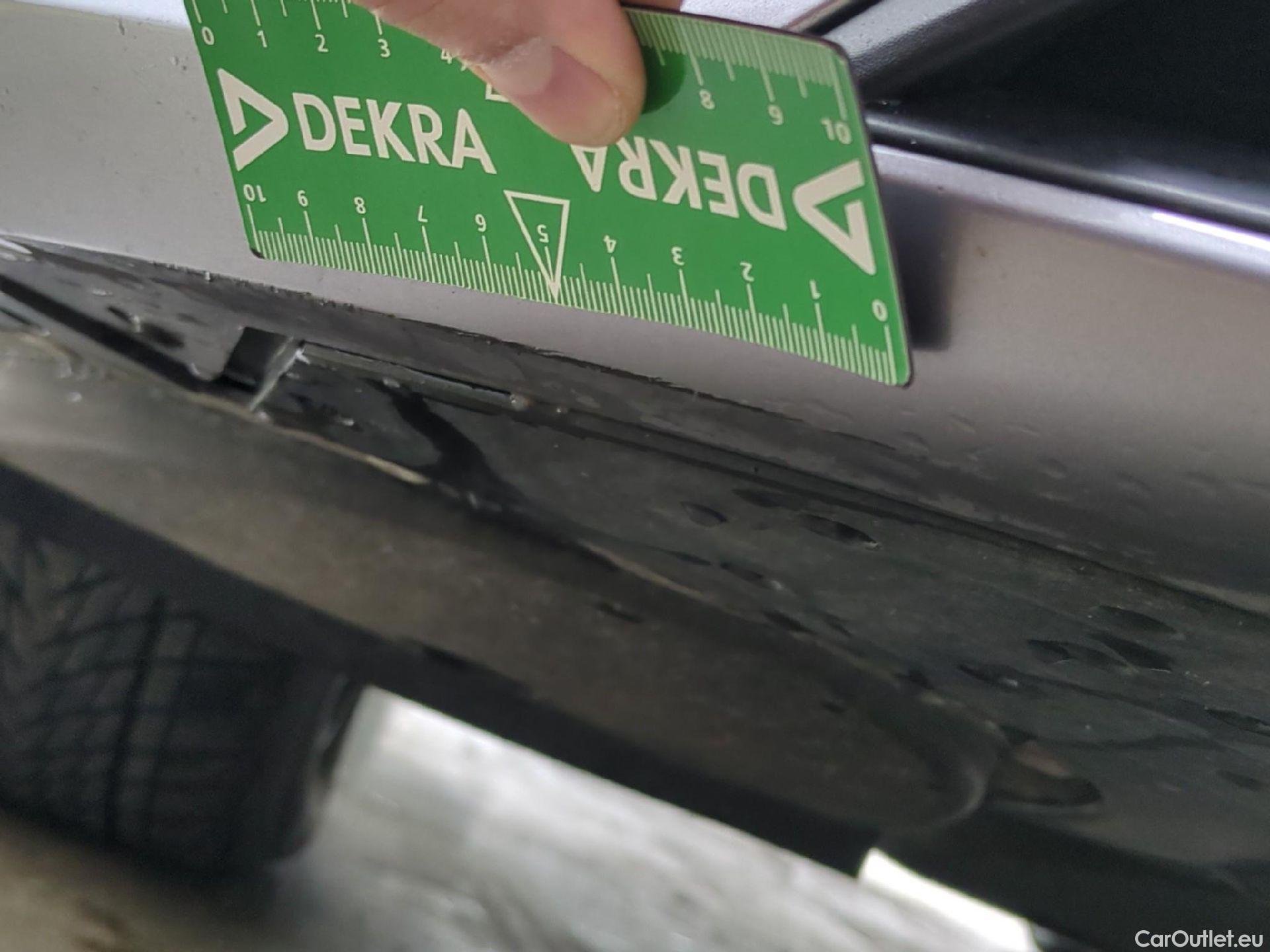  Peugeot  308 PEUGEOT  SW / 2021 / 5P / Break BlueHDi 130 EAT8 ACTIVE PACK #40