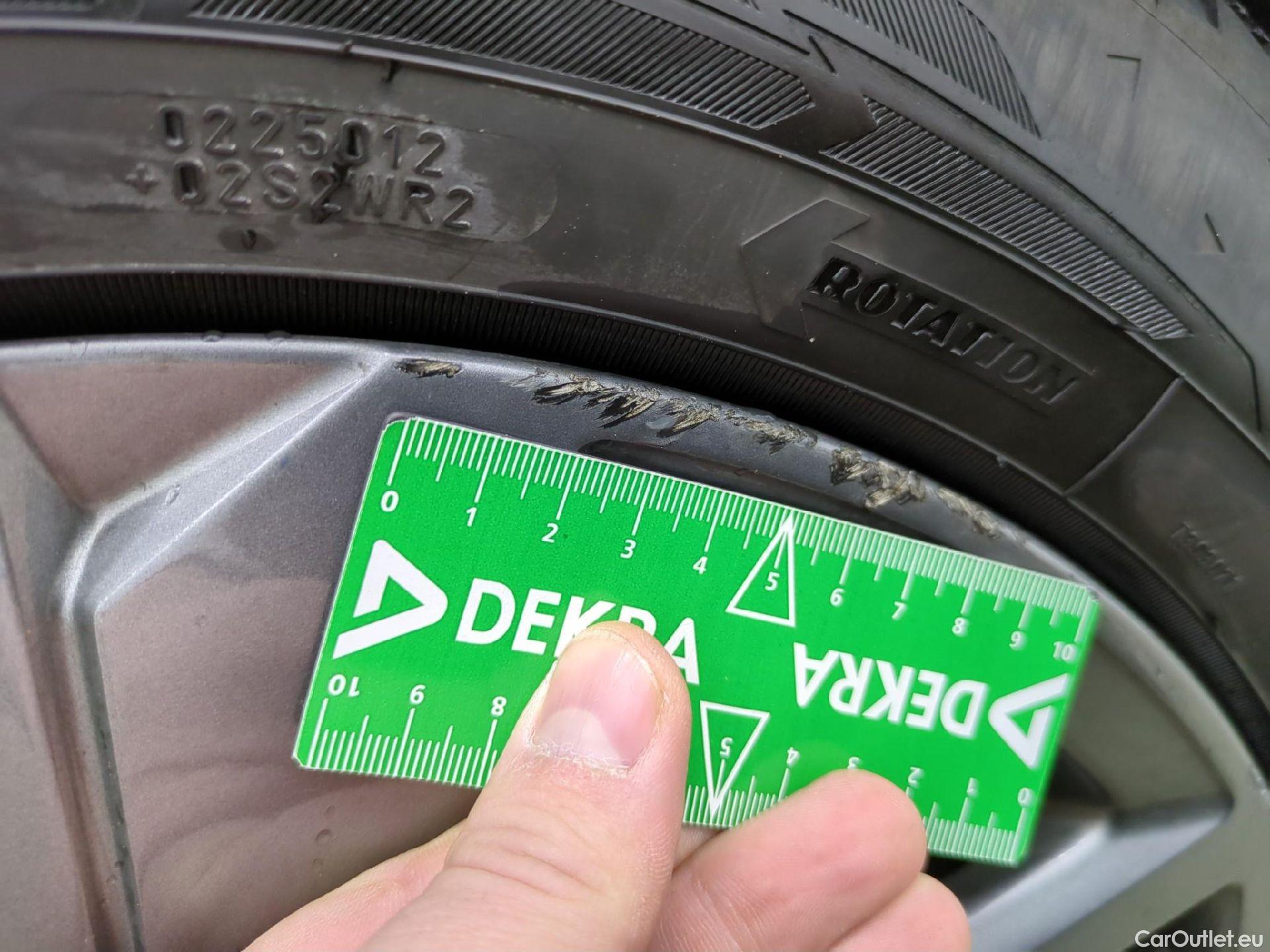  Peugeot  308 PEUGEOT  SW / 2021 / 5P / Break BlueHDi 130 EAT8 ACTIVE PACK #18