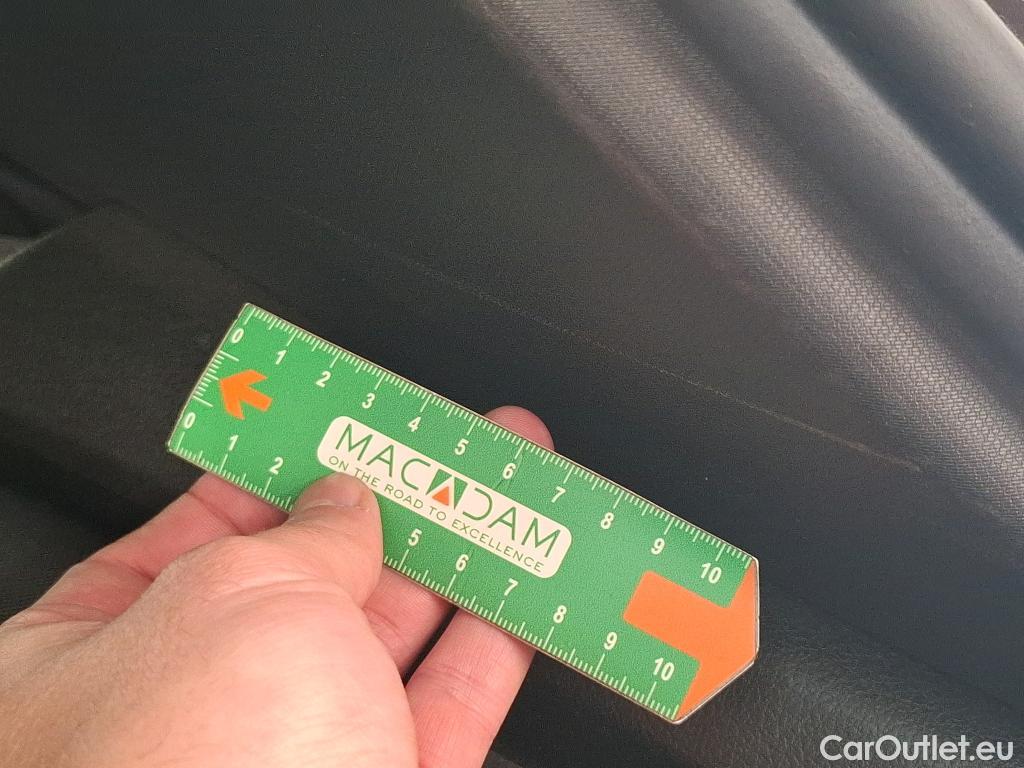  Mercedes  A-Klasse MERCEDES-BENZ Classe A Compact / 2018 / 5P / Berline A 180 d Business Line #5