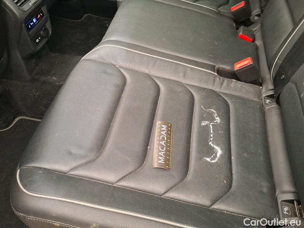  Volkswagen  Tiguan VOLKSWAGEN  / 2020 / 5P / SUV 2.0 TDI 150 DSG7 R-Line Exclusive #38