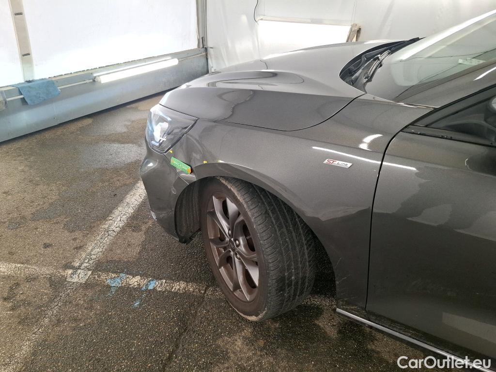  Ford  Focus FORD  / 2018 / 5P / Berline 1.0 EcoBoost 125ch St-Line #1