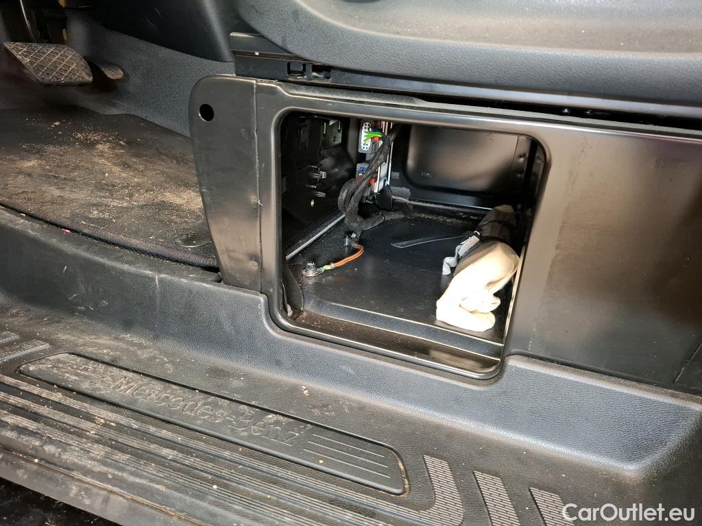  Mercedes  Vito  Mixto Compact / 2020 / 4P / Fourgon tôlé 116 CDI Mixto CP SELECT / PARE BRISE HS  #4