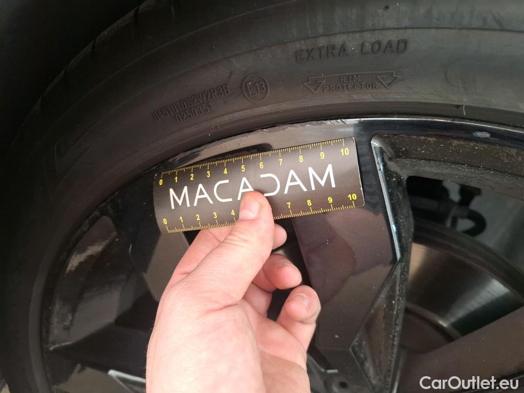  Volkswagen  Tiguan VOLKSWAGEN  / 2020 / 5P / SUV 2.0 TDI 150 DSG7 R-Line Exclusive #10