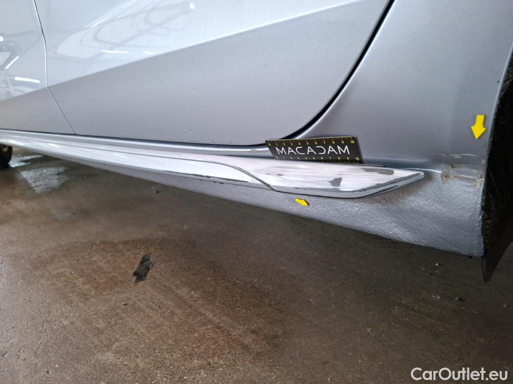  Audi  A4 AUDI  Avant / 2019 / 5P / Break 35 TFSI 150 S tronic Business line OPERATION STOCK #1