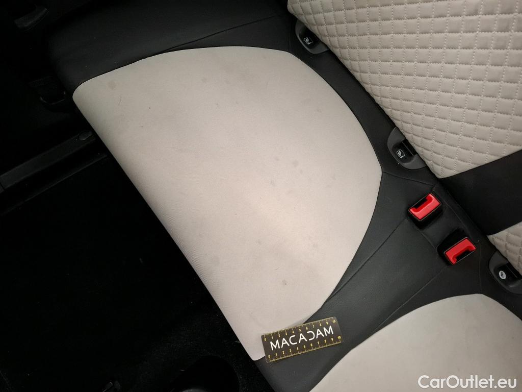  Fiat  500 FIAT   2015 3P Berline Hybrid 1.0 BSG 70 ch Dolcevita #9