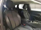  Peugeot  3008 PEUGEOT  / 2020 / 5P / SUV BLUEHDI 130 EAT8 SeS ALLURE #13