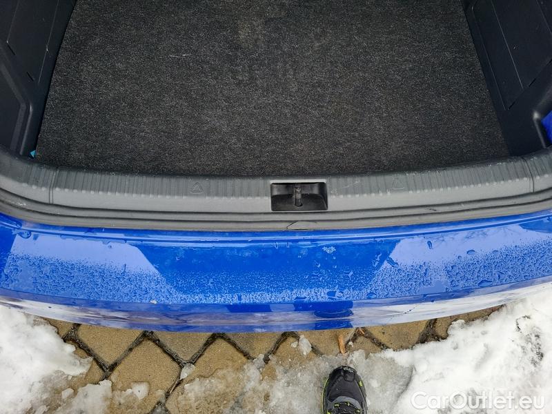  Skoda  Fabia  3 (2015)  1.0TSI 70 Active #10