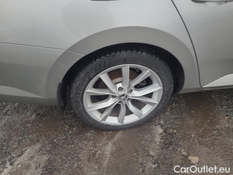  Skoda  Superb  Combi (3V5)(2015)  Com. 1.8TSI132 Style AP #5
