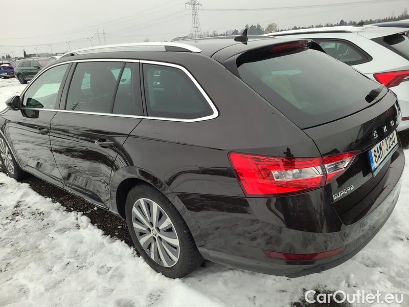  Skoda  Superb  Combi (3T5)(2010) Sup.C.FL2.0TDI 110 Style AT #24
