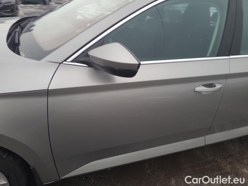  Skoda  Superb  Combi (3V5)(2015)  Com. 1.8TSI132 Style AP #17