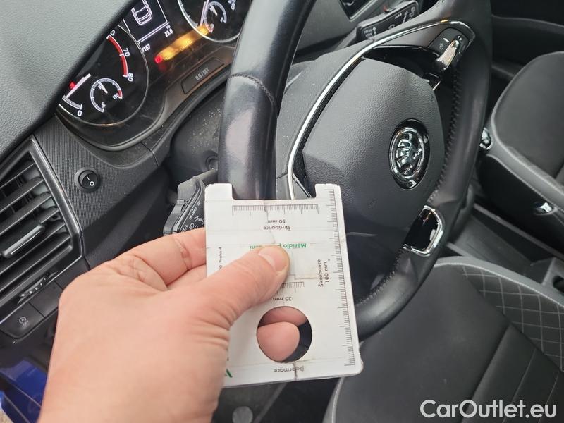  Skoda  Fabia  Combi (2015) Com.1.0TSI 70 Ambition 5d #4