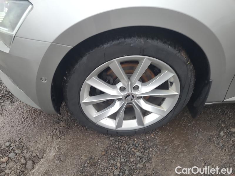  Skoda  Superb  Combi (3V5)(2015)  Com. 1.8TSI132 Style AP #3