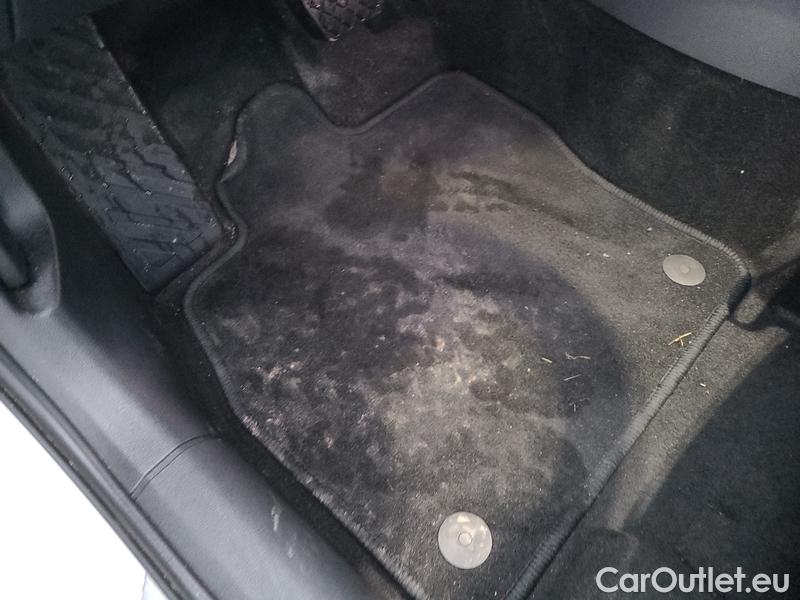  Skoda  Octavia  Lim. (NX3)(2020) Oct. 2.0TDI 110 Style AT 5d #4