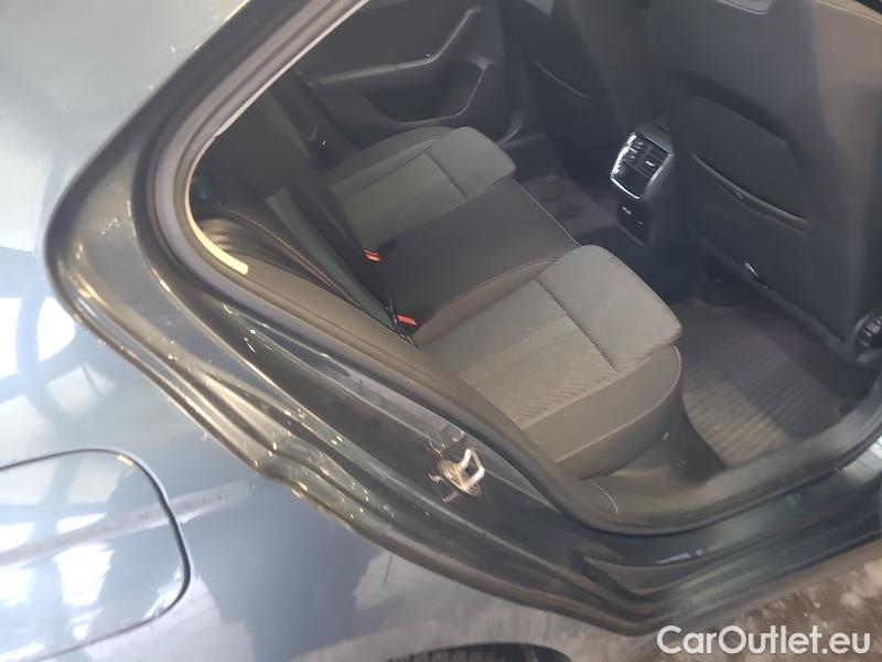  Skoda  Octavia  Lim. (NX3)(2020) Oct.2.0TDI 110 Style 5d #12