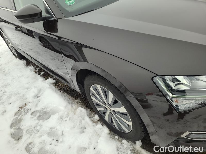  Skoda  Superb  Combi (3T5)(2010) Sup.C.FL2.0TDI 110 Style AT #21