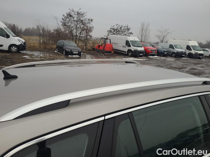  Skoda  Superb  Combi (3V5)(2015)  Com. 1.8TSI132 Style AP #16