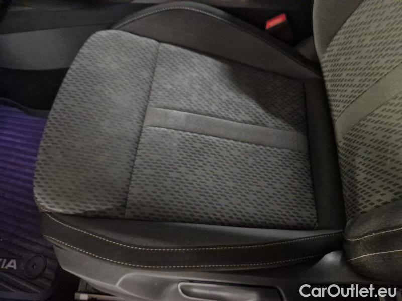  Skoda  Octavia  Combi (NX3)(2020) Oct.Combi 1.5TSI 110 Style #6