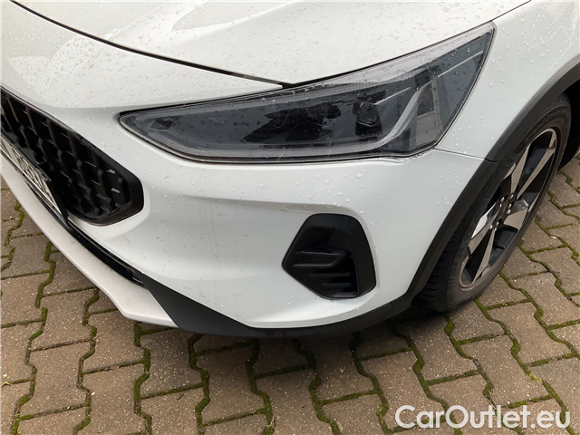  Ford  Focus Foc.Kom. 1.0mHEV 114 ST Line X #2