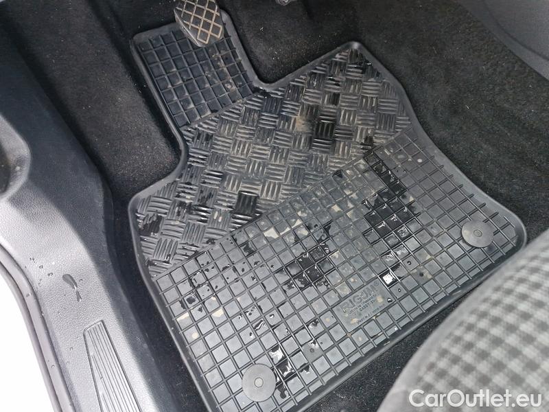  Volkswagen  Caddy  Cargo (SBA/SBH)(2020)  2.0 TDI 75 4d #8