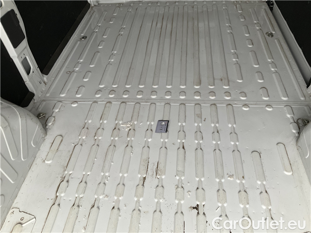  Peugeot  Boxer  2.2BHDI 120 3000 L2H1 4d #7