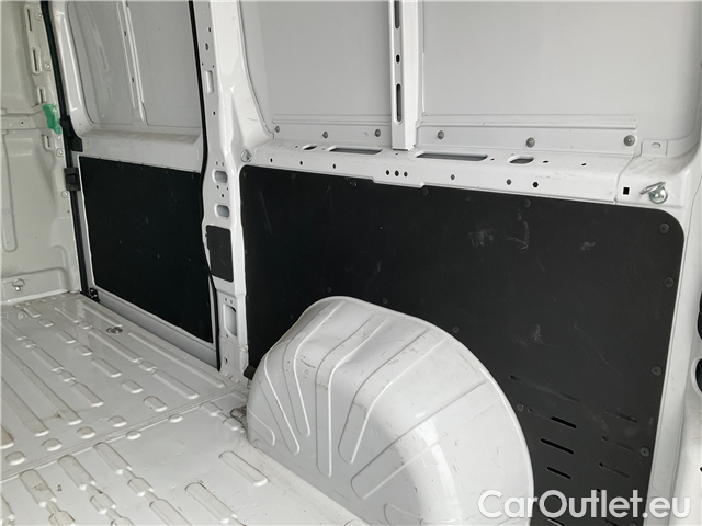  Peugeot  Boxer  2.2BHDI 120 3000 L2H1 4d #5