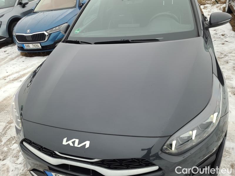  KIA  Cee'd Ceed  (CD) (2018->) Ceed SW 1.5 T-GDI 118 GT Line #11