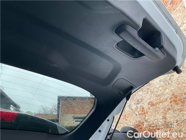  Ford  Focus Foc.Kom. 1.0mHEV 114 ST Line X #8