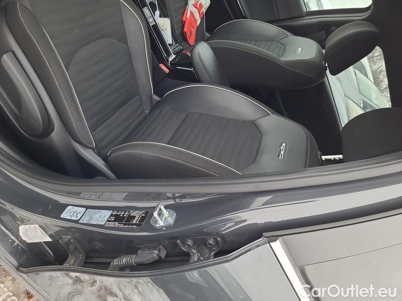  KIA  Cee'd Ceed  (CD) (2018->) Ceed SW 1.5 T-GDI 118 GT Line #12