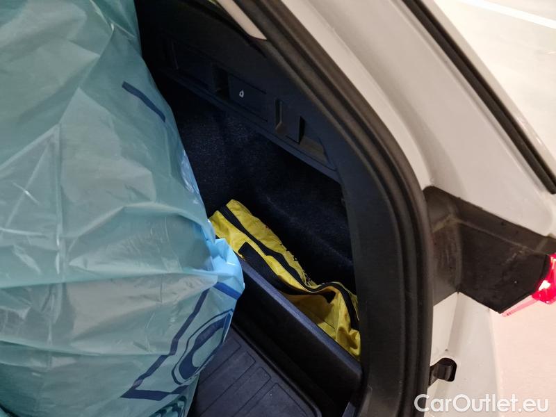  Skoda  Octavia  Combi (NX3)(2020) Oct.Combi 1.5TSI 110 Style #14