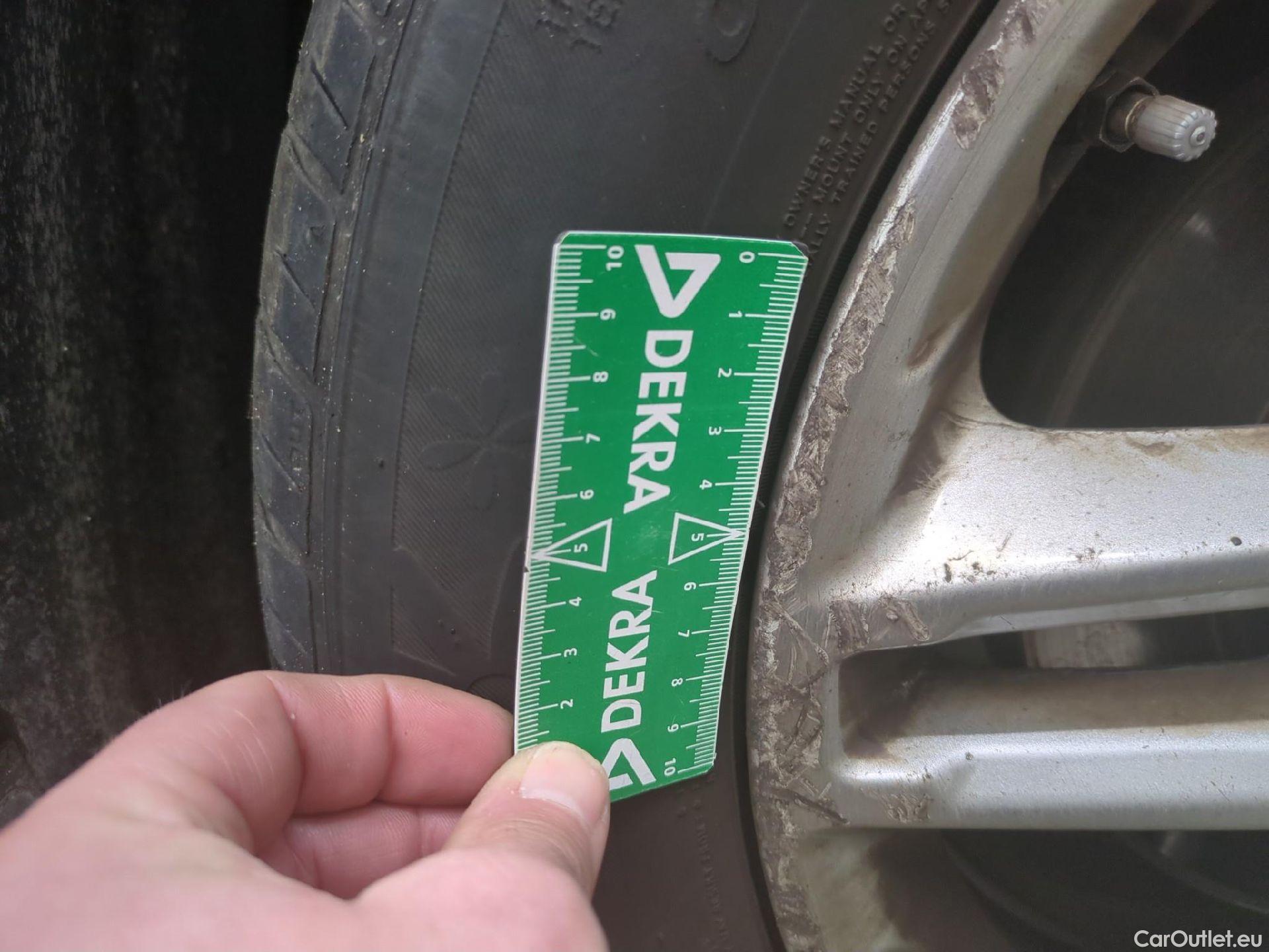  Hyundai  Konna Kona Business 2WD 1.6 CRDi 135CV BVA7 E6dT #12