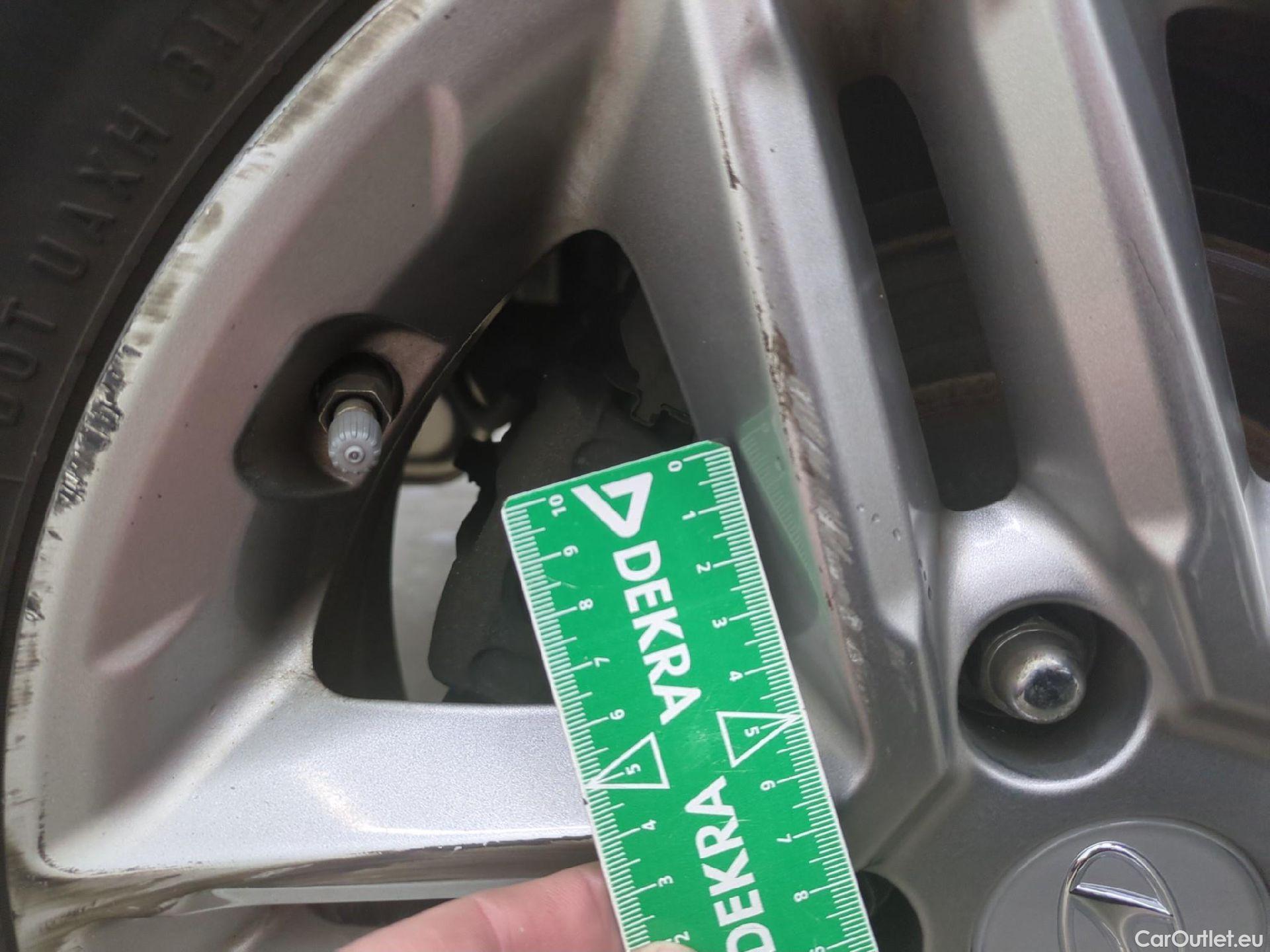  Hyundai  Konna Kona Business 2WD 1.6 CRDi 135CV BVA7 E6dT #8