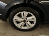  Volkswagen  Golf  Volkswagen 1.0 eTSI 81kW DSG Life Business 5d #19
